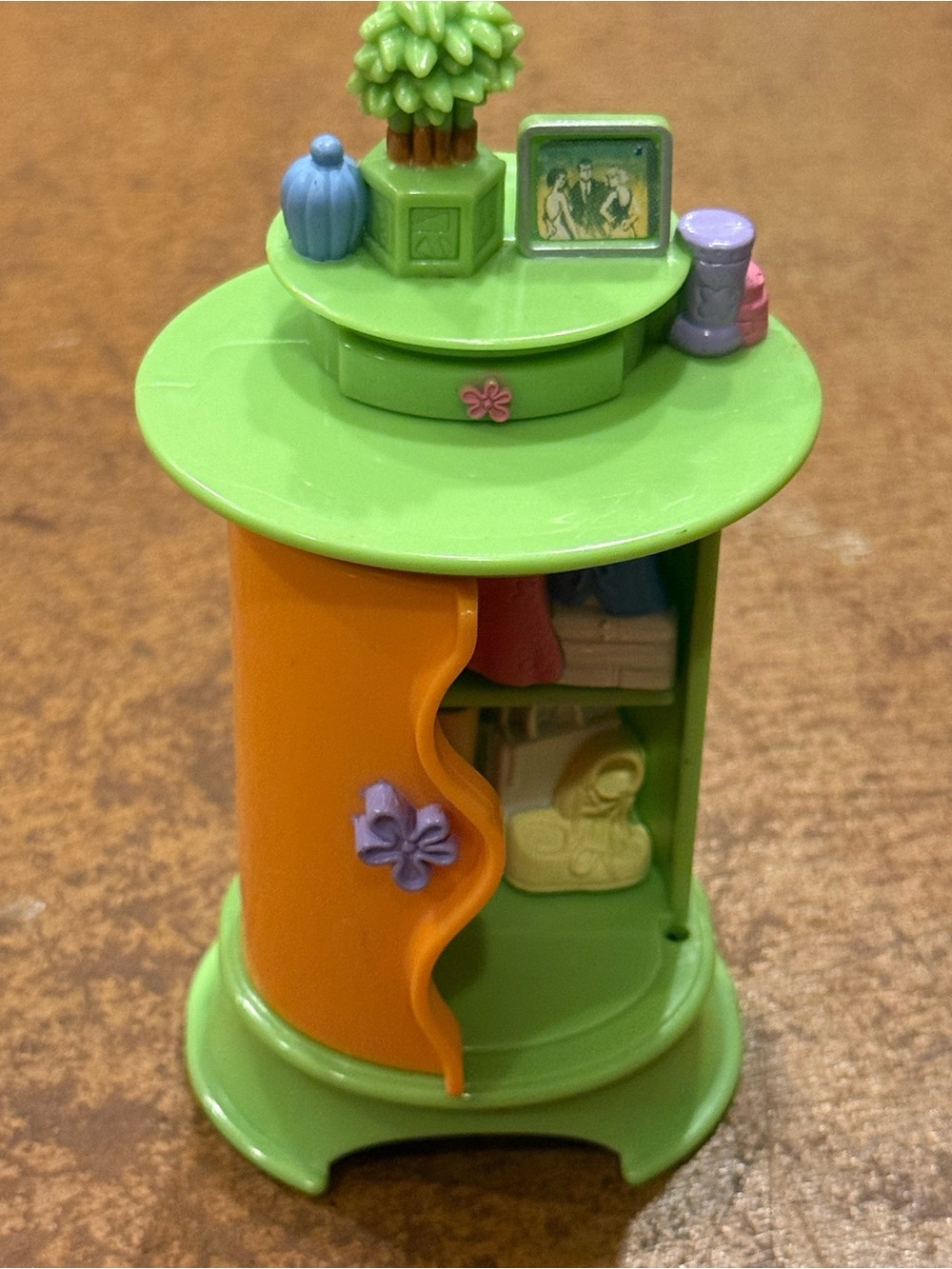 Mini Polly pocket 2004 accessory dresser